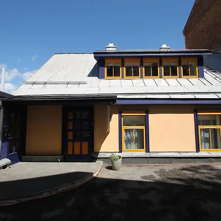 Sunnyhouse